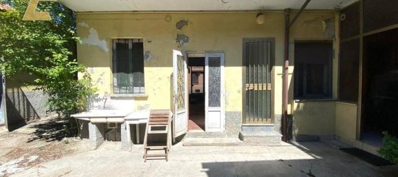 2 bedrooms Villa in Vidigulfo, Italy No. 272223 16