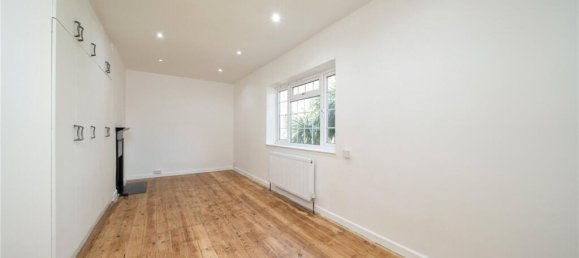 Дом с 2 спальнями в Лондон, Великобритания № 3760 7