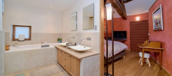 5 bedrooms Villa in Rhone, France No. 346425 8