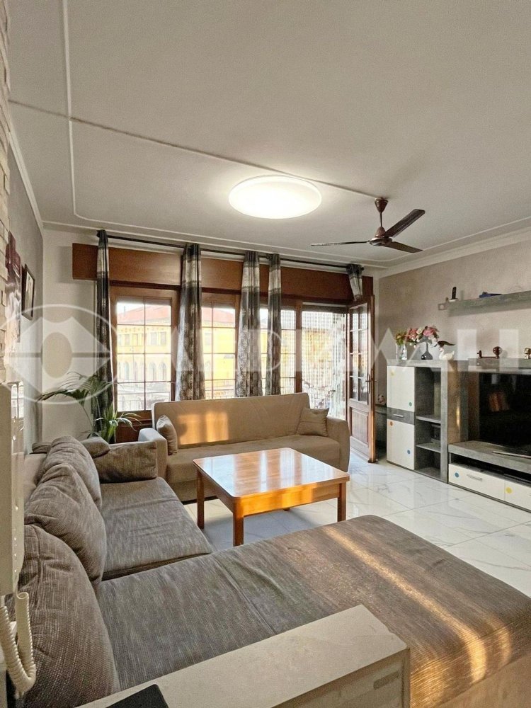 Квартира с 5 комнатами в Порденоне, Италия № 12772