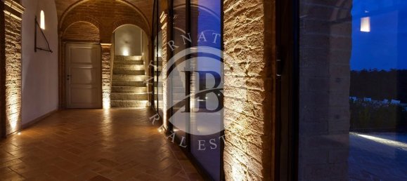 7 bedrooms Castles in Buonconvento, Italy No. 196349 14