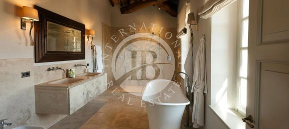 7 bedrooms Castles in Buonconvento, Italy No. 196349 18