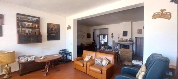 4 bedrooms Apartment in Piobbico, Italy No. 362162 3