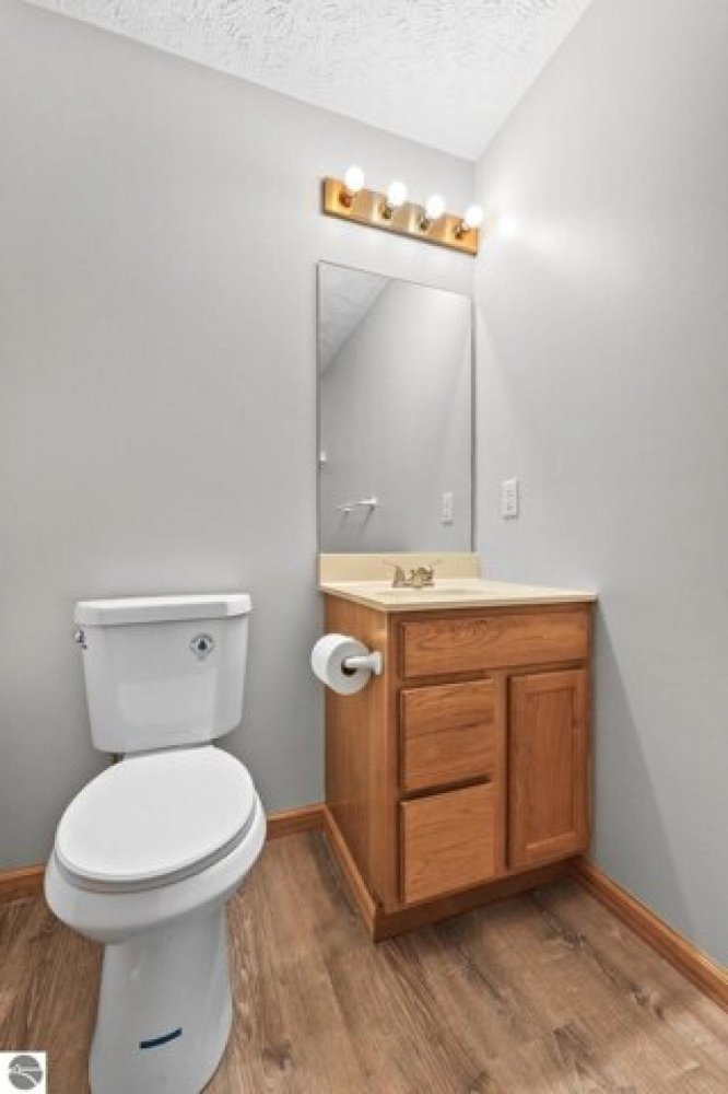 3 bedrooms House in Traverse City, USA No. 421134