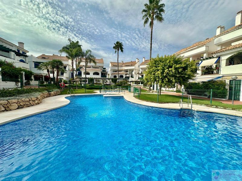 Ático de 3 dormitorios en Marbella, Spain No. 277390