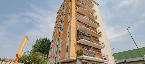 Apartamento de 2 habitaciónes en Sesto San Giovanni, Italy No. 330361 16