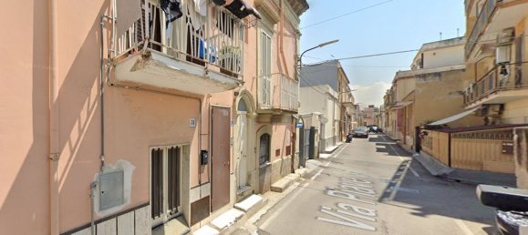 2-salle Appartement à Bari, Italy No. 161900 5