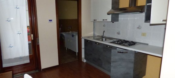 6-salle Appartement à Augusta, Italy No. 61495 4