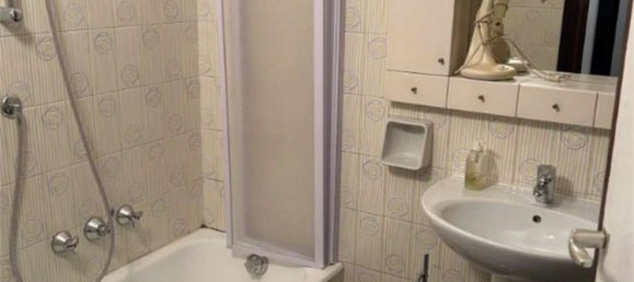 10 rooms Apartment in Erba, Italy No. 6196 11