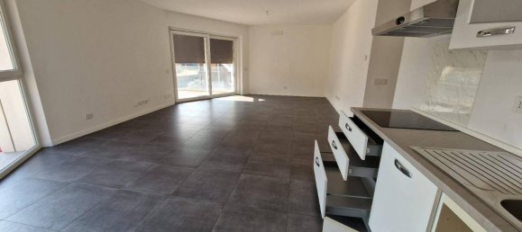 3غرفة شقة في Como, Italy رقم 36884 24