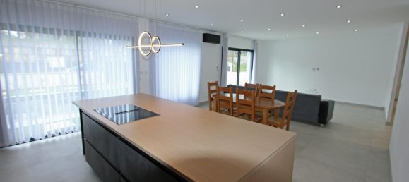 4 Schlafzimmer Haus in Lons-le-Saunier, France, Nr. 196515 2