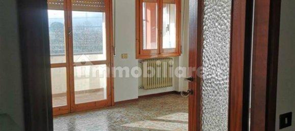 2 bedrooms Apartment in San Giovanni Valdarno, Italy No. 223330 2