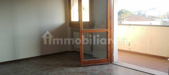 2 bedrooms Apartment in San Giovanni Valdarno, Italy No. 223330 4