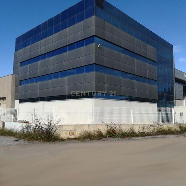 480m² Office in Terrassa, Spain No. 159557