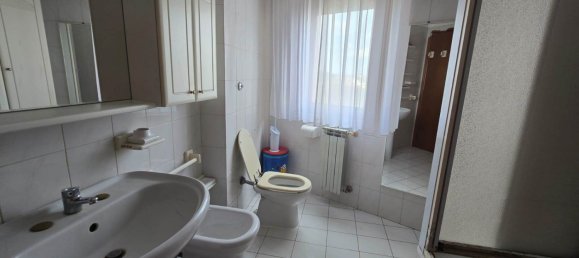 1 bedroom Apartment in Rome, Italy No. 146766 33