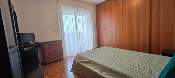 1 bedroom Apartment in Rome, Italy No. 146766 28