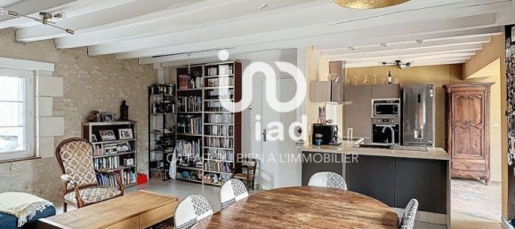 3 bedrooms House in Monts, France No. 253688 2