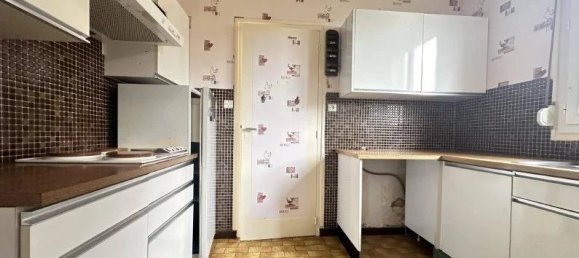 2 bedrooms House in Laon, France No. 255448 5