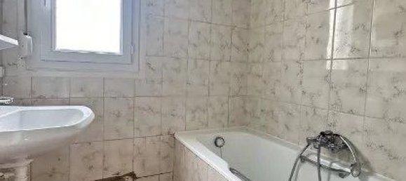 2 bedrooms House in Laon, France No. 255448 8