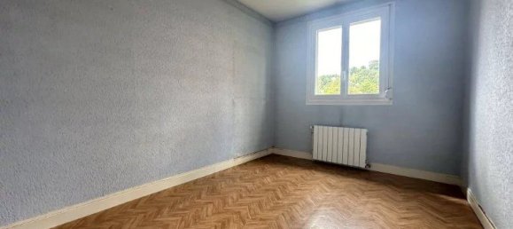 2 bedrooms House in Laon, France No. 255448 6