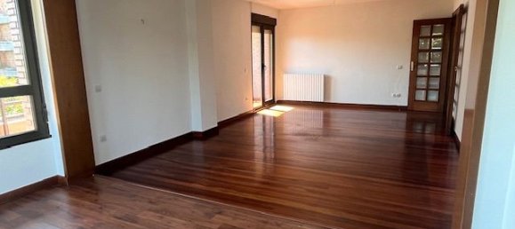 3 bedrooms Apartment in Santander, Spain No. 149293 4