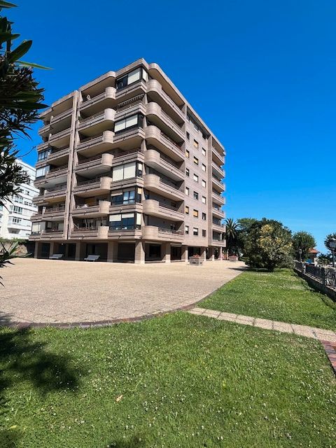 3 bedrooms Apartment in Santander, Spain No. 149293