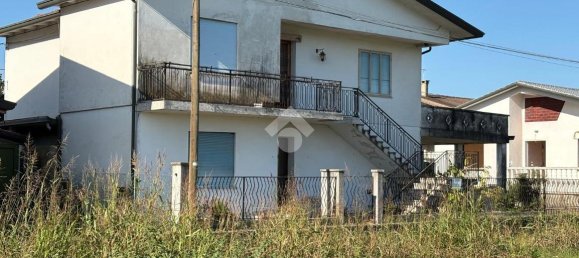 6غرفة فيلا في Rossano Veneto, Italy رقم 128487 22