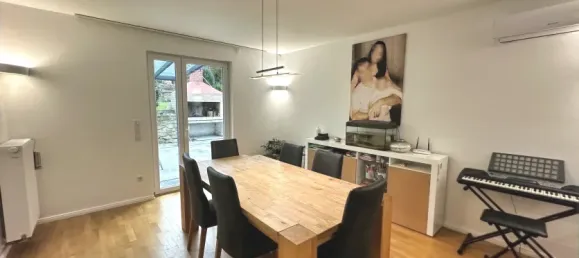 3 bedrooms Townhouse in Essen, Germany No. 92729 5