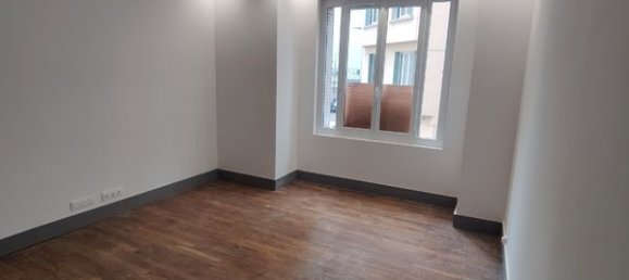 2 bedrooms Apartment in Grenoble, France No. 287105 3