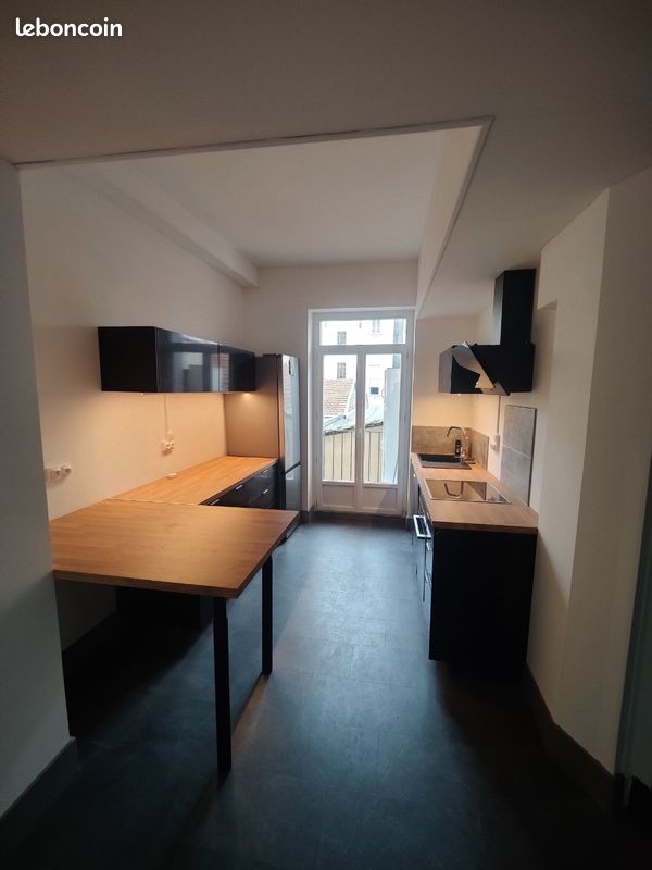 2 bedrooms Apartment in Grenoble, France No. 287105