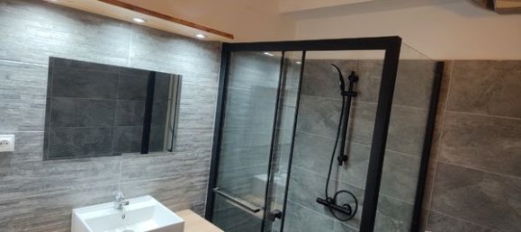 2 bedrooms Apartment in Grenoble, France No. 287105 2