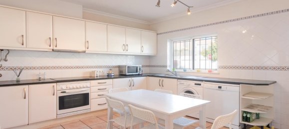 3 bedrooms Townhouse in Quarteira, Portugal No. 246108 8