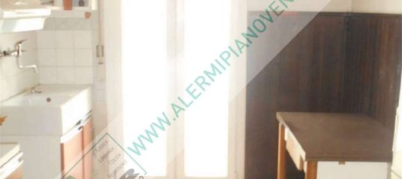 3 bedrooms Apartment in Milan, Italy No. 373113 9