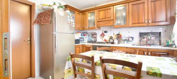 3 rooms House in Reggio Emilia, Italy No. 14680 83