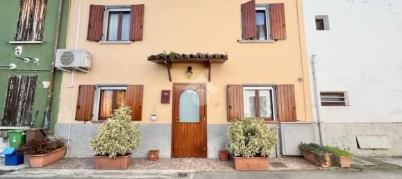 3 rooms House in Reggio Emilia, Italy No. 14680 66