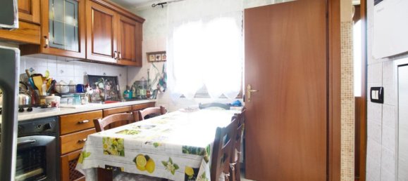 3 rooms House in Reggio Emilia, Italy No. 14680 85