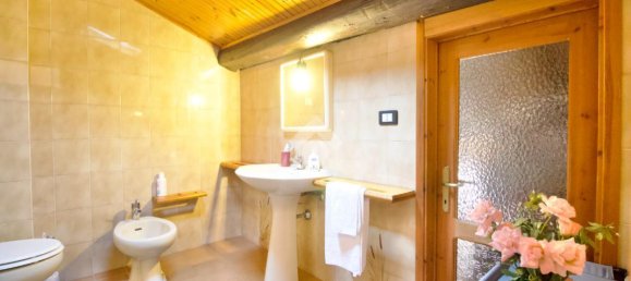 3 rooms House in Reggio Emilia, Italy No. 14680 28