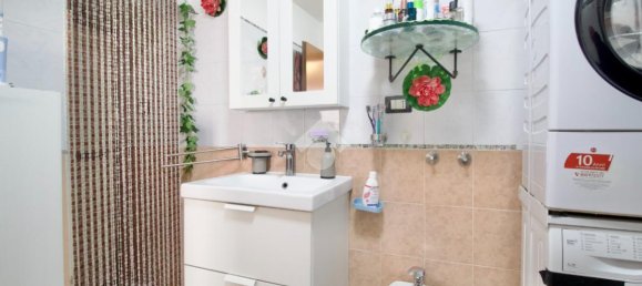 3 rooms House in Reggio Emilia, Italy No. 14680 2