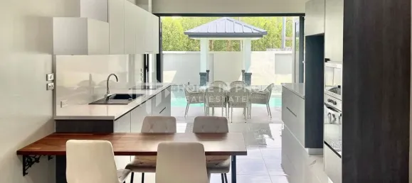 4 chambres house à louer à Phuket, Southern Thailand, Thailand № 72868 8