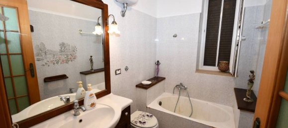 3 bedrooms Villa in Martina Franca, Italy No. 342298 10