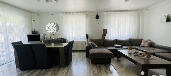 4 bedrooms House in Saint-Maximin, France No. 159176 16