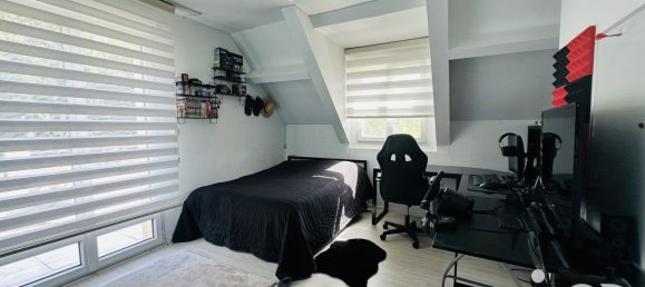 4 bedrooms House in Saint-Maximin, France No. 159176 25