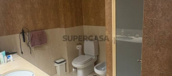 3 bedrooms Apartment in Porto, Portugal No. 315584 8