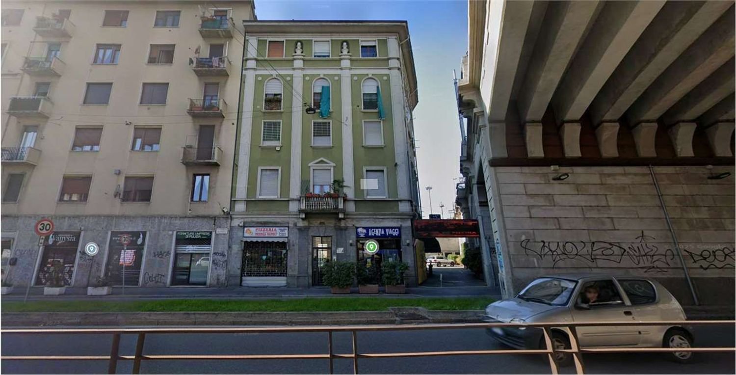 3 chambres Appartement à Milan, Italy No. 361097