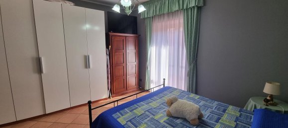 Квартира с 3 комнатами в Гаттинара, Италия № 172009 27