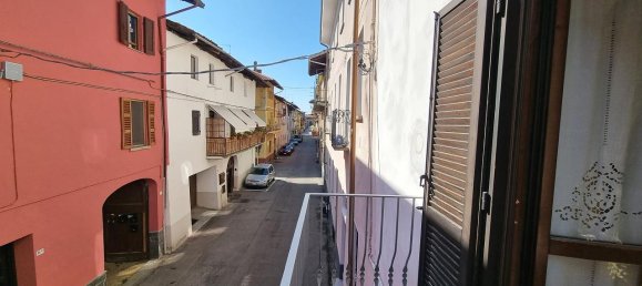 Квартира с 3 комнатами в Гаттинара, Италия № 172009 14