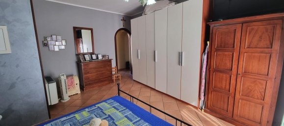 Квартира с 3 комнатами в Гаттинара, Италия № 172009 28