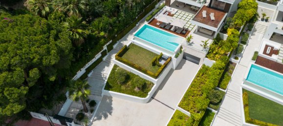 5 bedrooms Villa in Marbella, Spain No. 72783 31