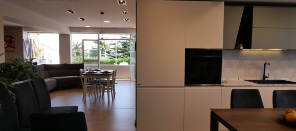 2-Zimmer Gewerbliche Immobilie in Ragusa, Italy, Nr. 305052 13