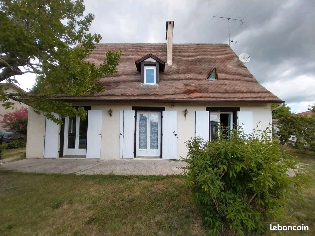 4 bedrooms House in Bergerac, France No. 319889